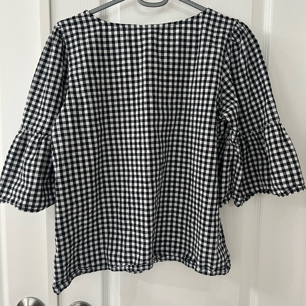 Black And White Plaid Blouse - Picture 3 of 6